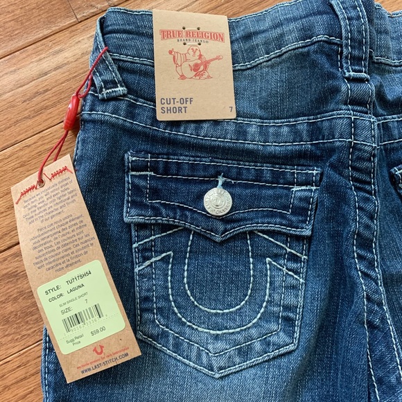 True Religion Short Jeans - Picture 3 of 3